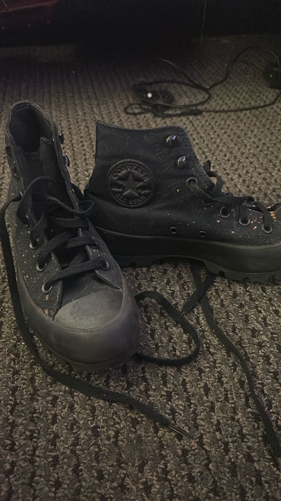 Converse High Tops- Read description
