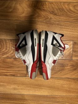 Jordan 4 fire reds