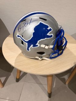 Barry Sanders-Signed Detroit Lions Full-Size Football Helmet