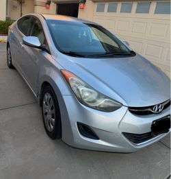 2012 Hyundai Elantra