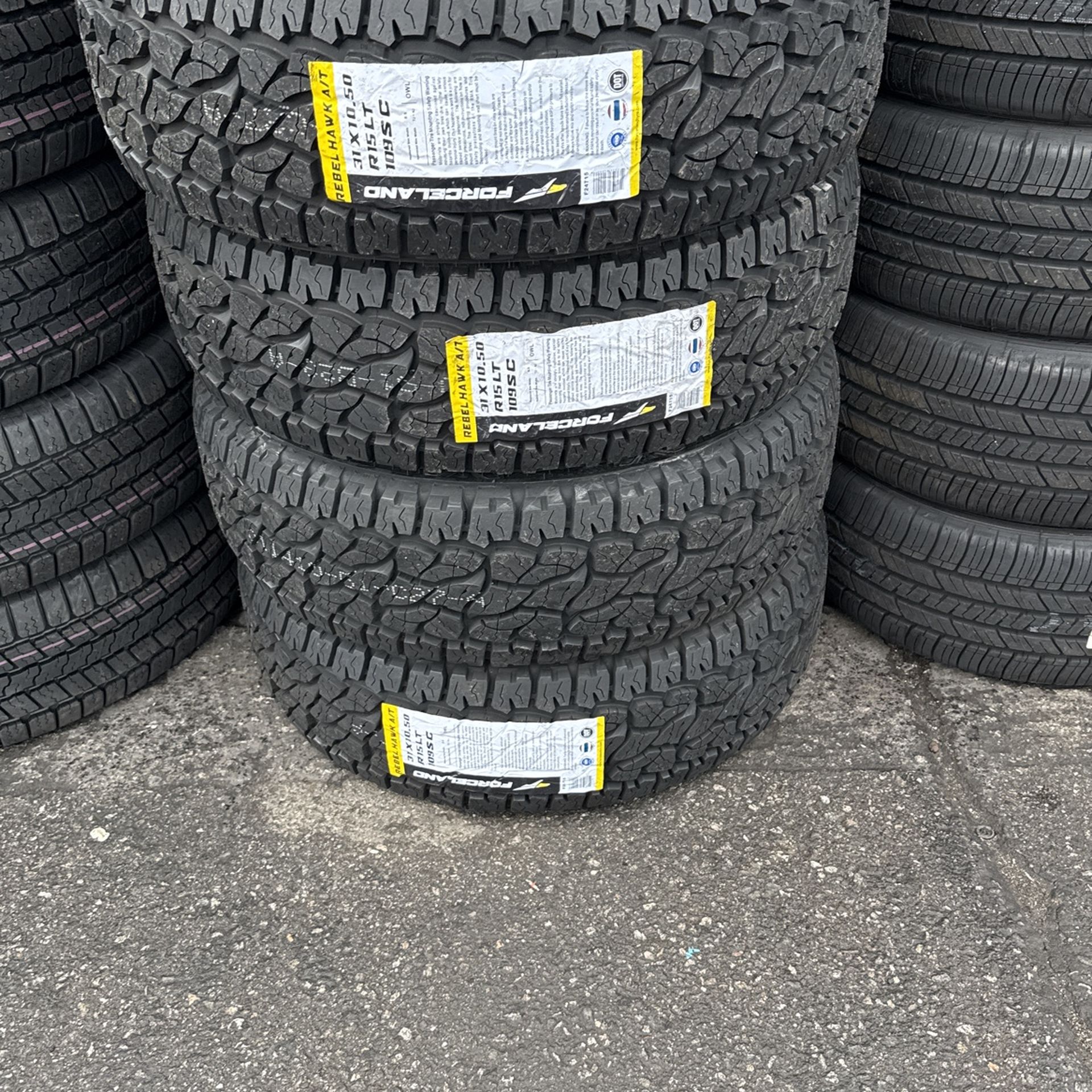 New Tires Installed/ Llantas Nuevas Instaladas 31/10.50/15 Foceland Tires