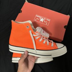 chuck taylor converse