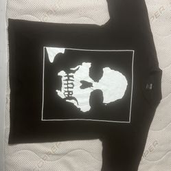 Number (9)ine Distressed Skull Tshirt