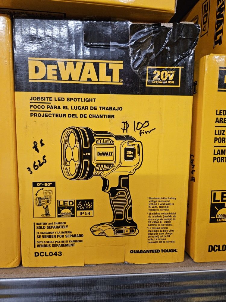 Dewalt 20v Jobsite Led Spotlight Tool Only