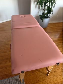 Portable massage table