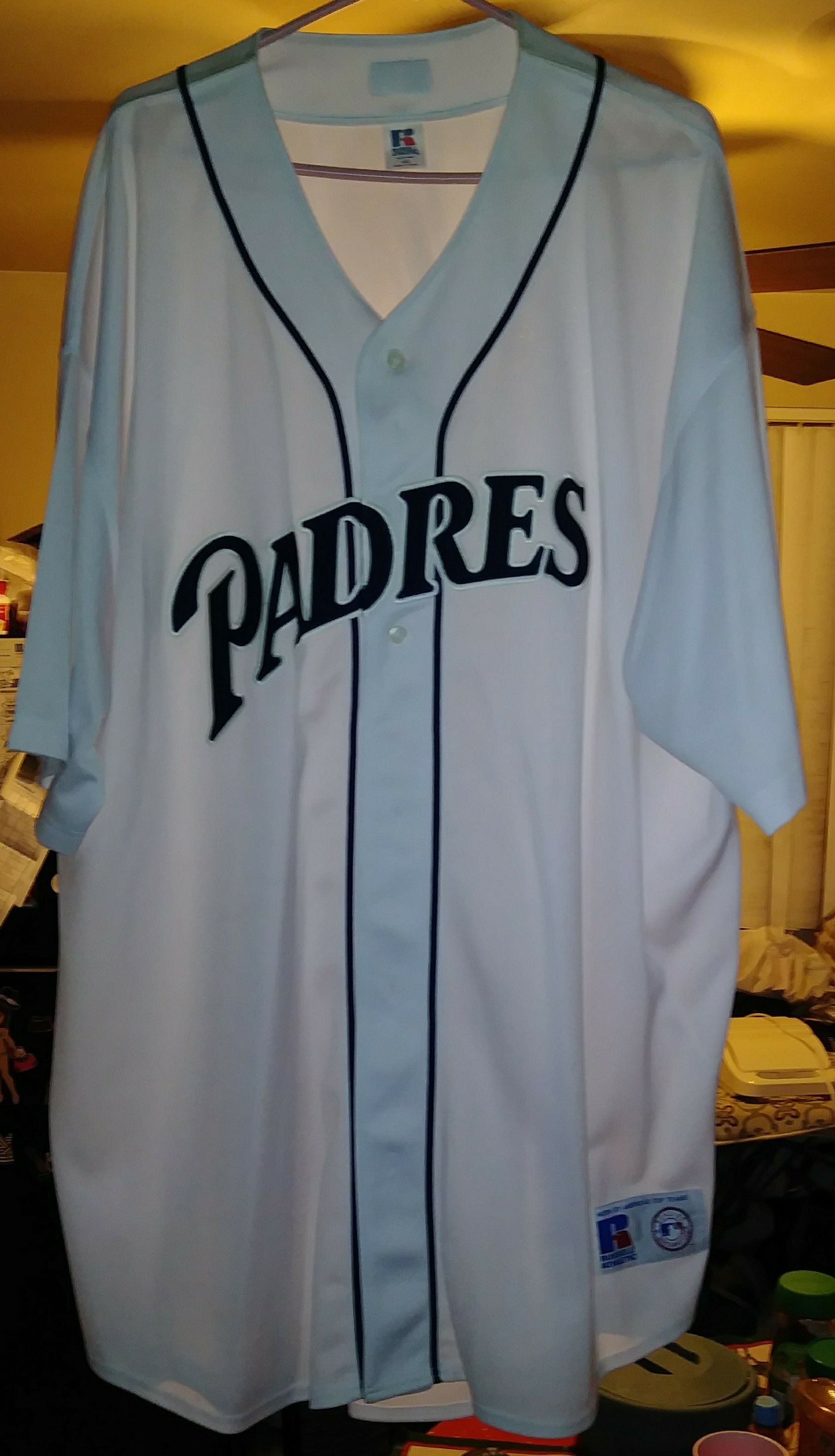 San Diego Padres jersey size 4XL for Sale in Los Angeles, CA - OfferUp