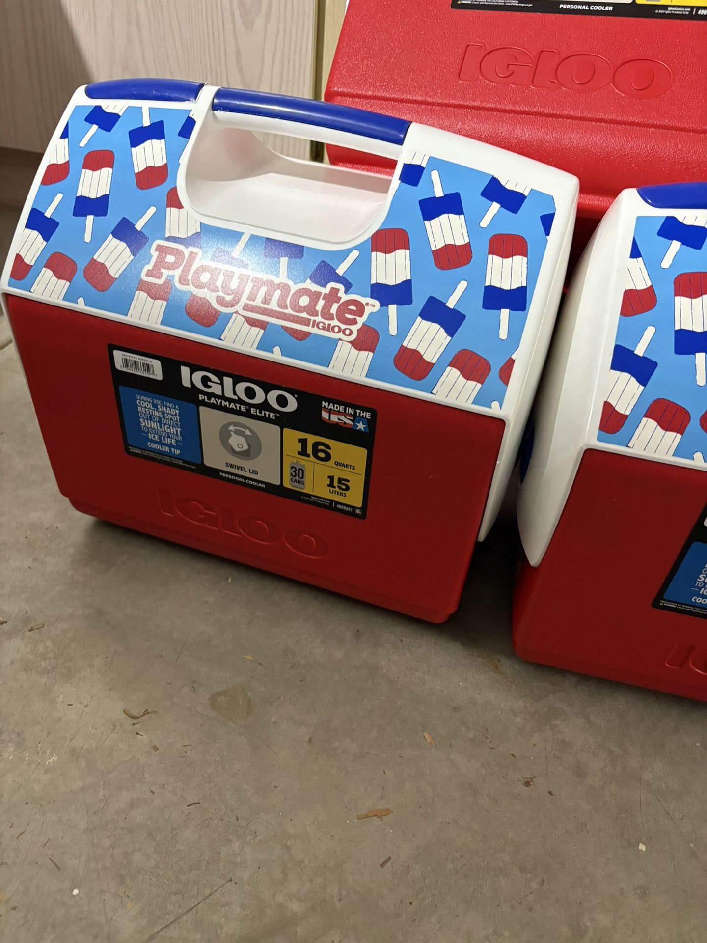 Igloo Ice Cooler Chest w/ Popsicle Design 16qt (30 cans)