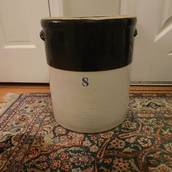 Antique 8 Gallon Crock Stoneware