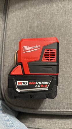 Inversor con batería 5AH