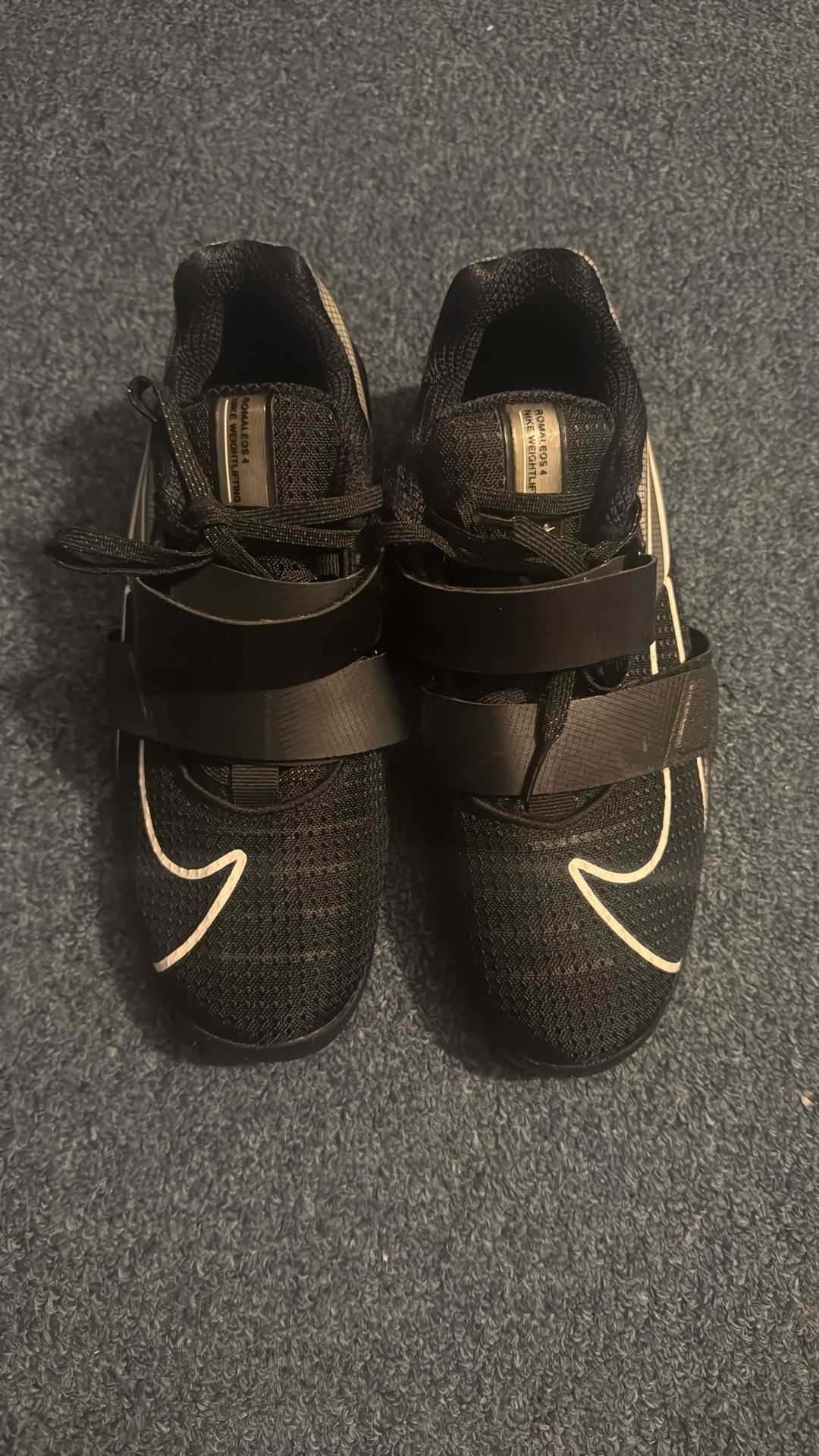 Nike Romaleos 4 (black/white) Size 7.5