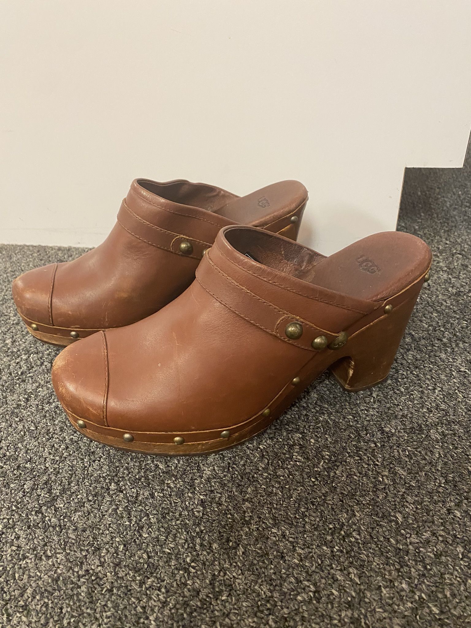 Leather Ugg Clogs