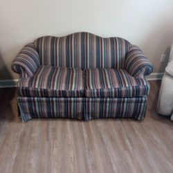 Free Couch 