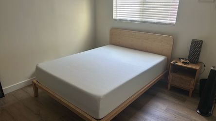 Zinus 12” Green Tea Memory Foam Mattress - Queen