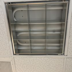 26 Lights With Fixtures 2x2