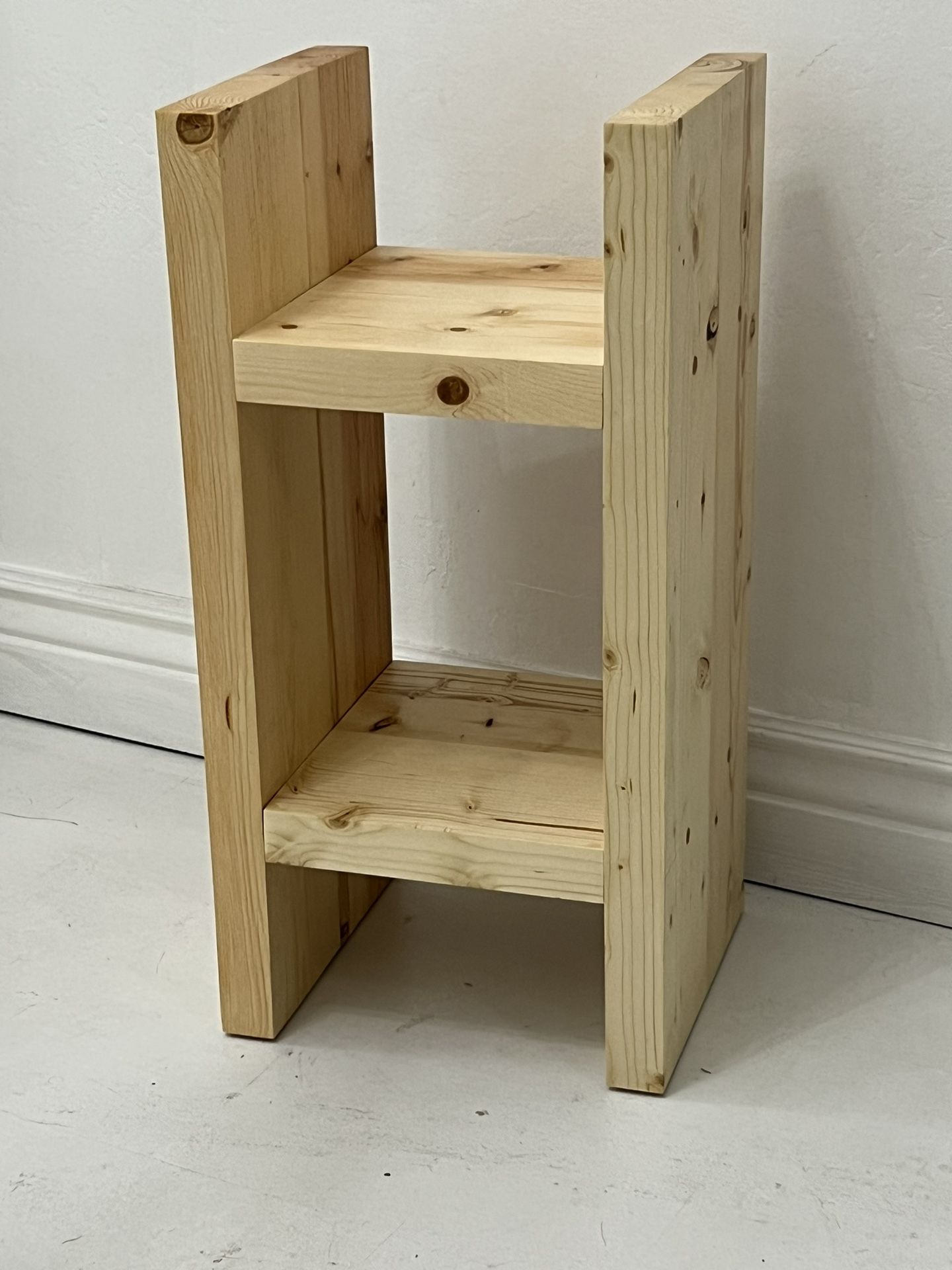 Pine End Table