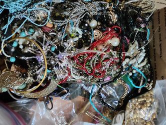 10lbs Of Crafting Jewelry