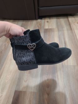 Michael Kors girls' boots, Size 5