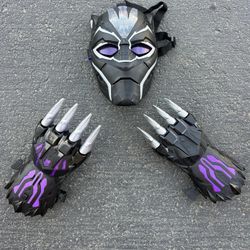 Marvel Studios Black Panther  FX Battle Claws and Mask Light-Up Role Play Toy Kids LIMITED EDITION 
