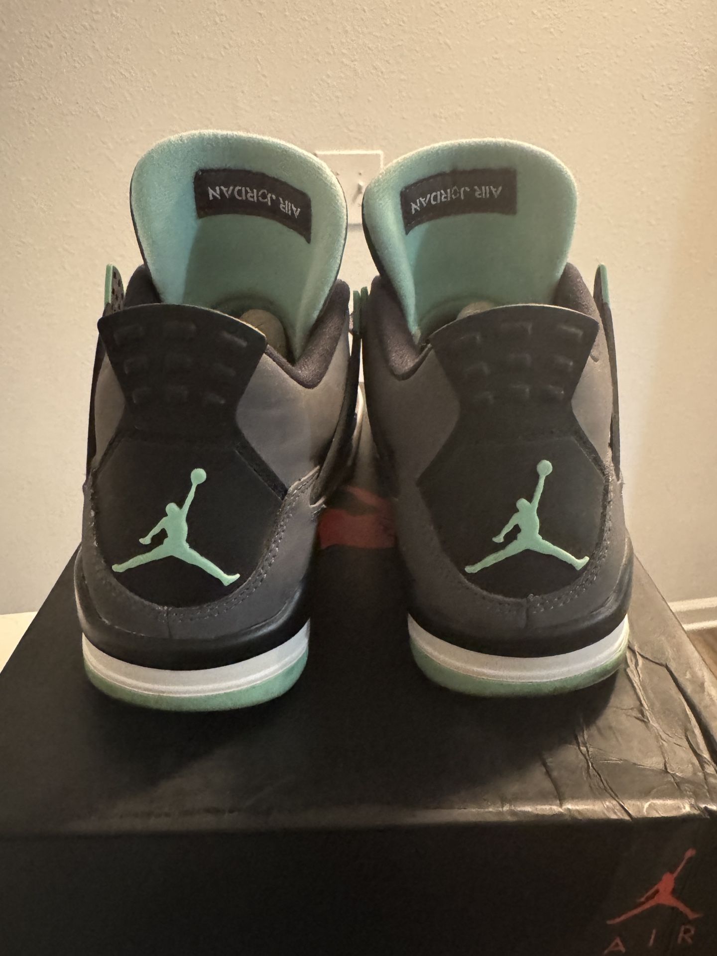 Jordan 4 Green Glow