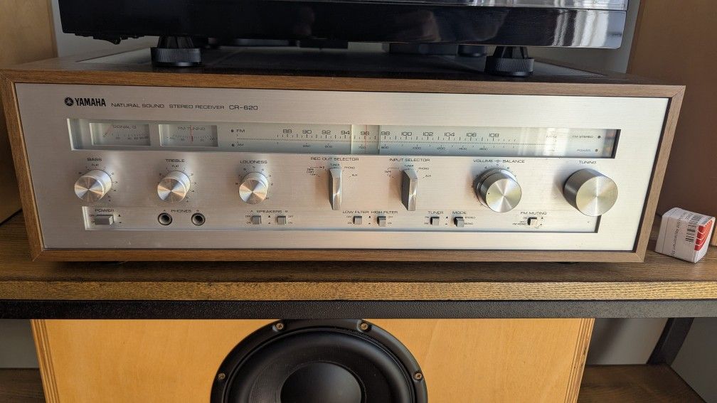 Vintage Yamaha CR-620 Stereo Receiver