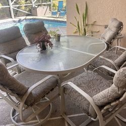 Free!!!!! Outdoor Table And Chair Set-Available Now