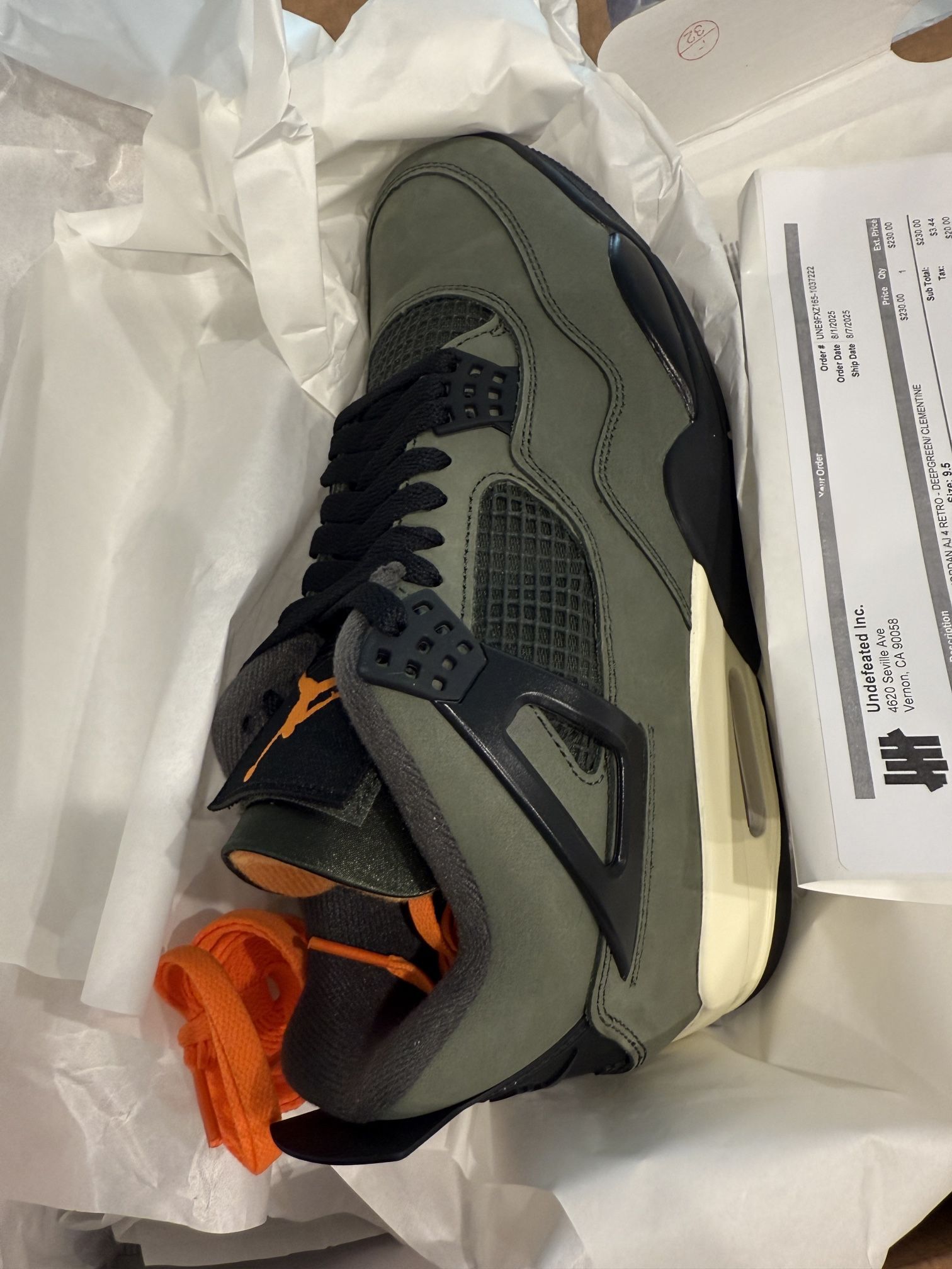 Undefeated Jordan 4 Size 9.5