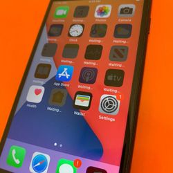 Apple IPhone 7 128GB UNLOCKED FOR ALL SERVICES!!!