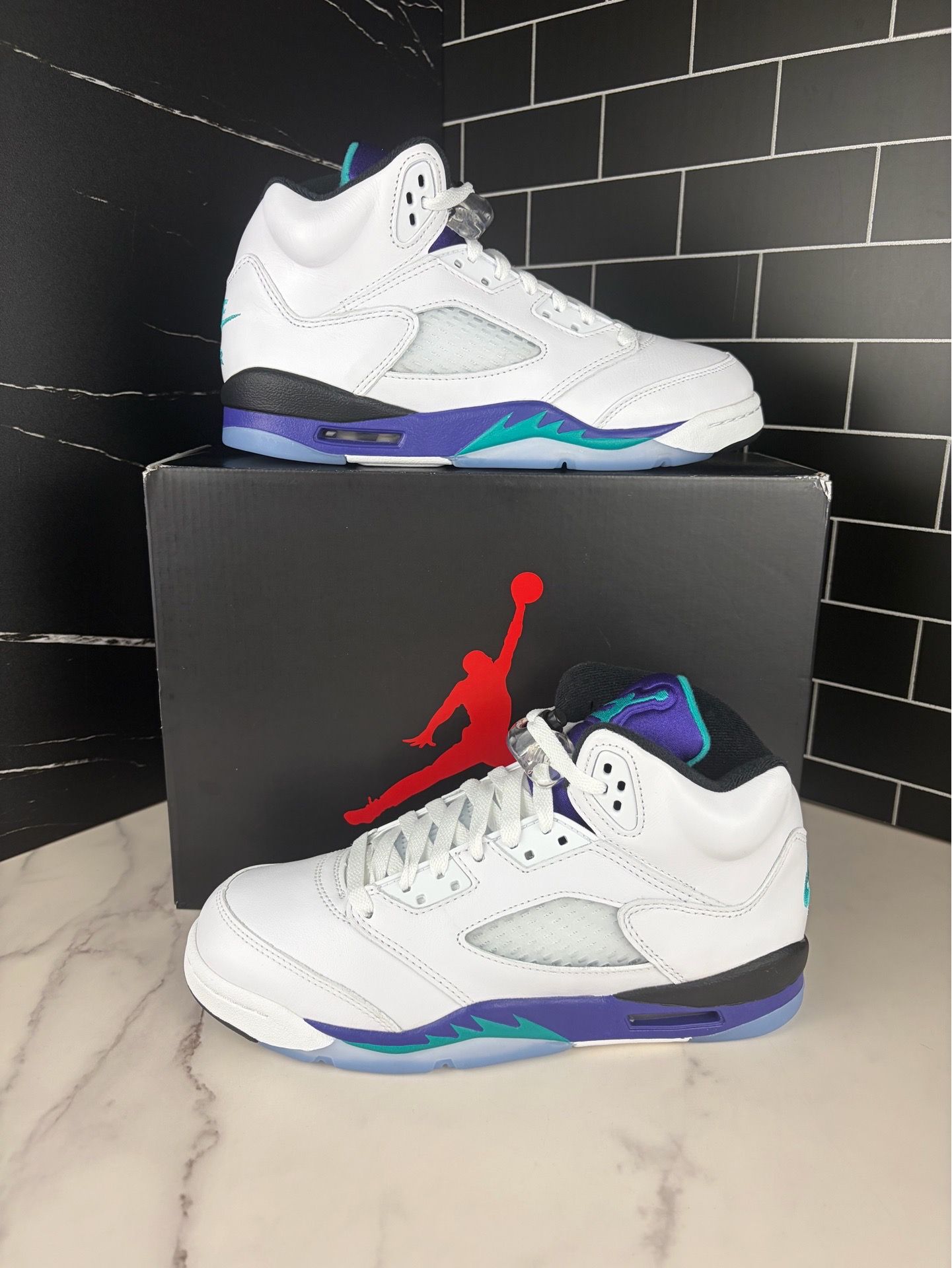 Ds Jordan 5 grapes size 7Y $190
