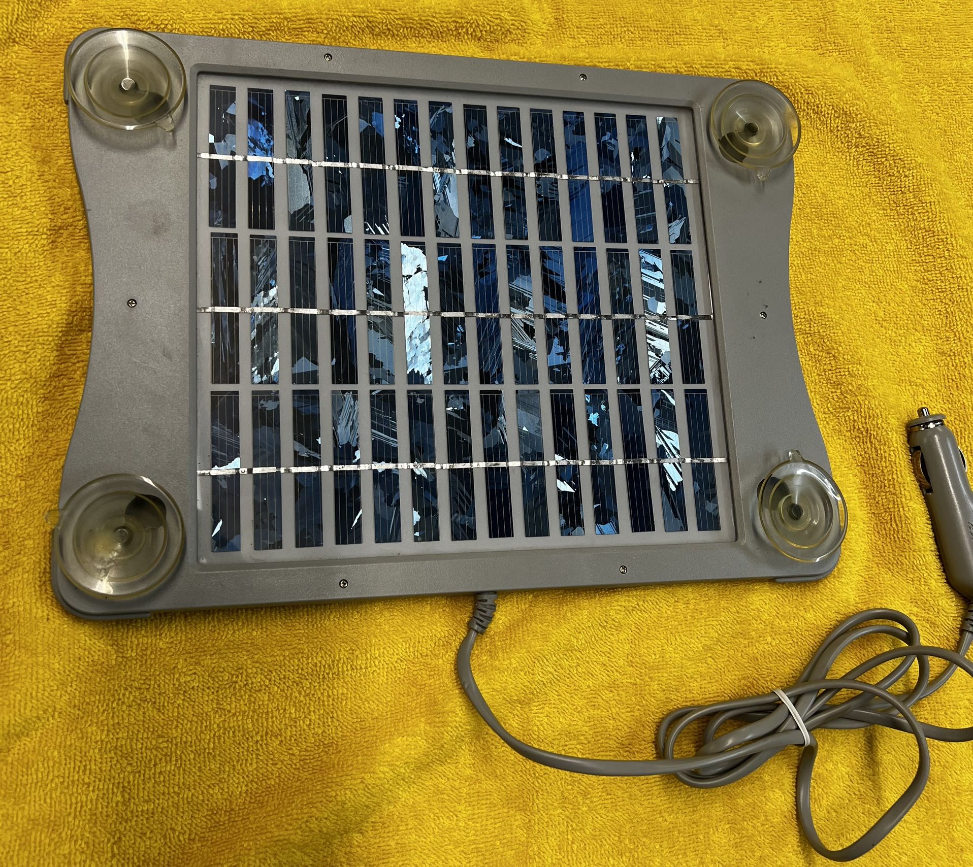 VW Solar Trickle Charger