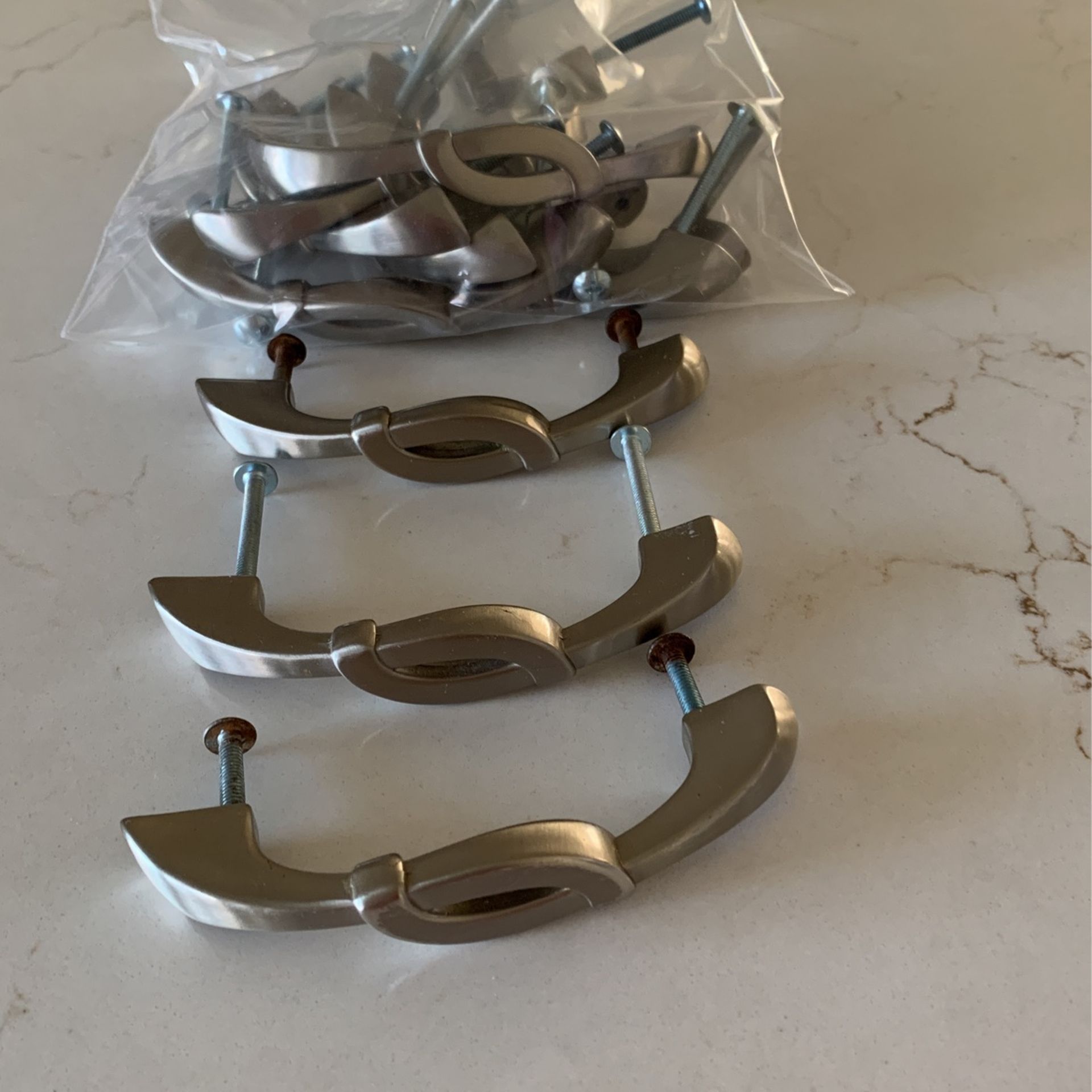 Draw And Door Handles