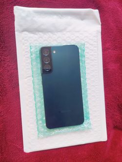 Unlocked Samsung Galaxy S22 PLUS, 256gb