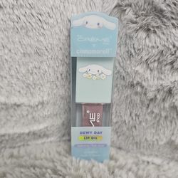The Crème Shop Cinnamoroll Dewy Day Lip Oil