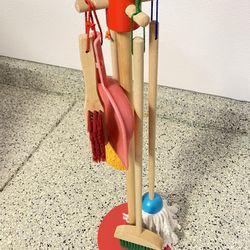 Melissa and Doug Dust, Sweep and Mop!