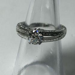 PRETTY WOMENS RING SIZE 6 NEW RING FOR WOMEN