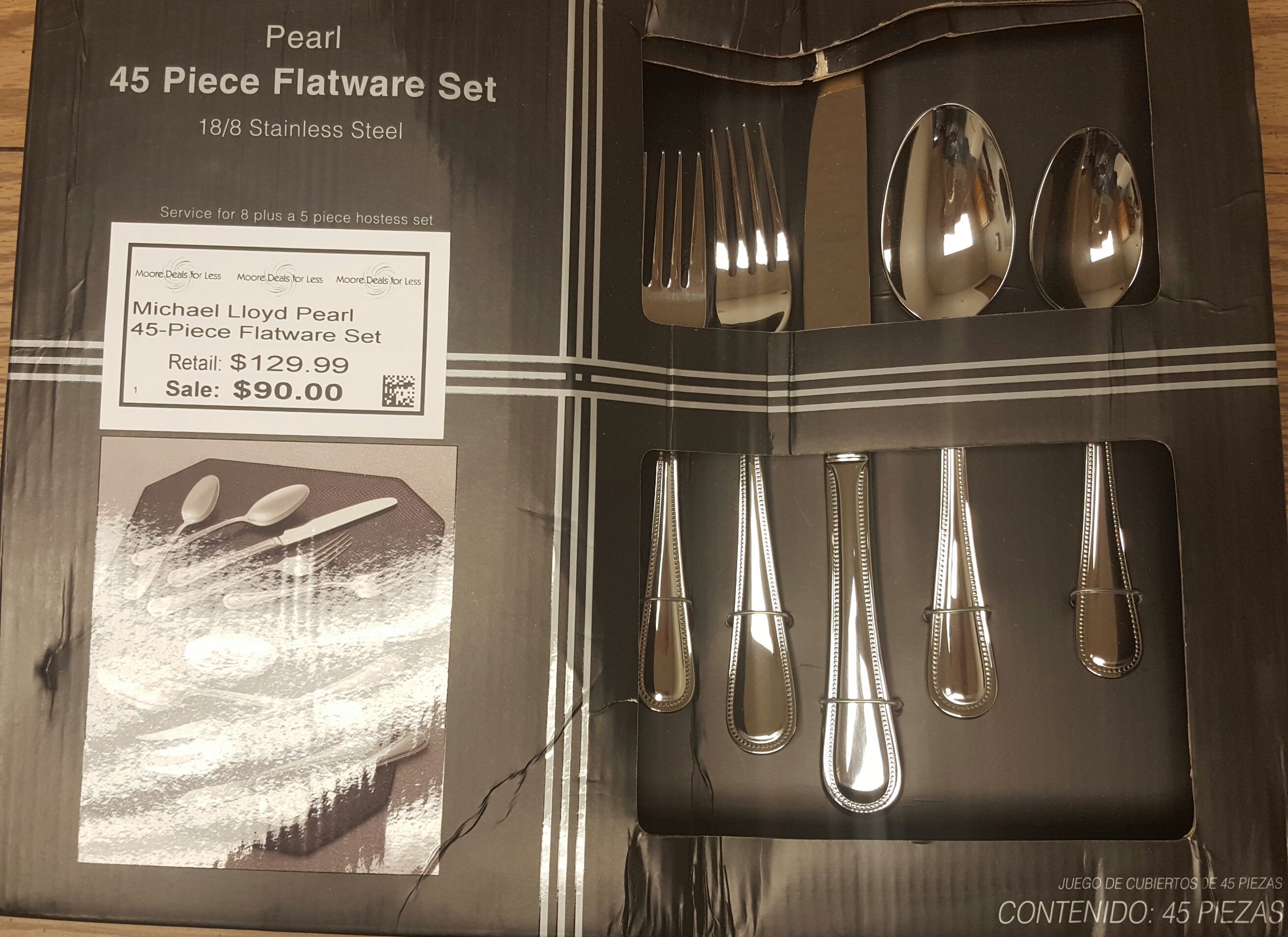 New Michael Lloyd Pearl 45Piece Flatware Set for Sale in Cornelius, NC