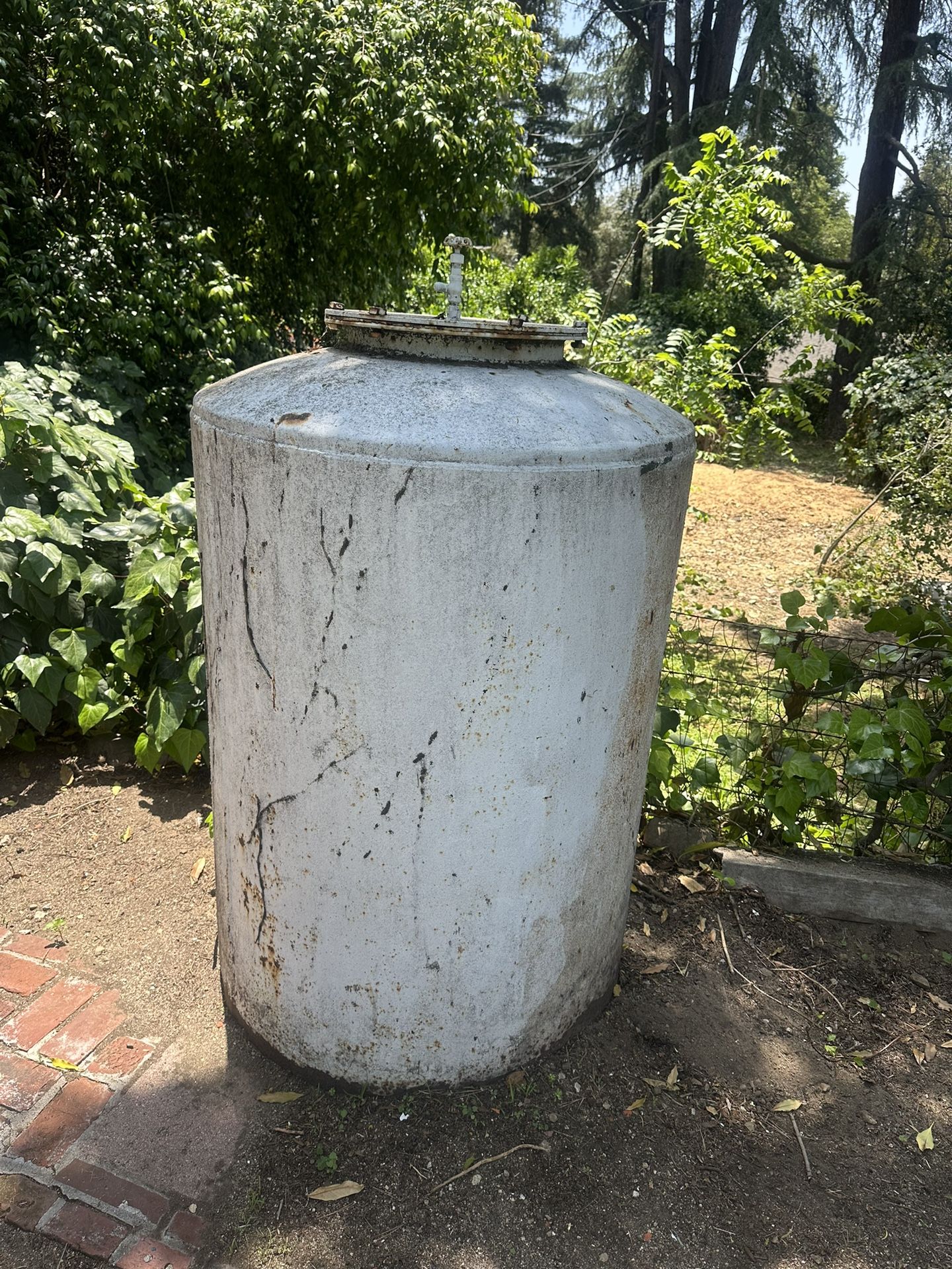 Metal Water Tank