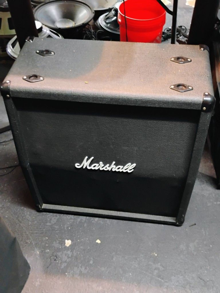Marshall MG412BG Straight 4x12 Guitar Cabinet