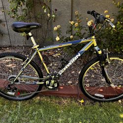 SCHWINN Ranger 2.6 FS 21-Speed Mountain Bicycle 18” Medium Frame 26” Wheels, New Cables, Tubes, Chain, Seat, plus a Full Tune-Up – CLEAN!