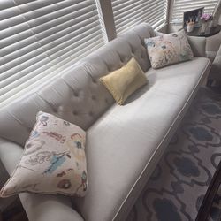 Living Room Furniture - MAKE ME AN OFFER- NOT FREE