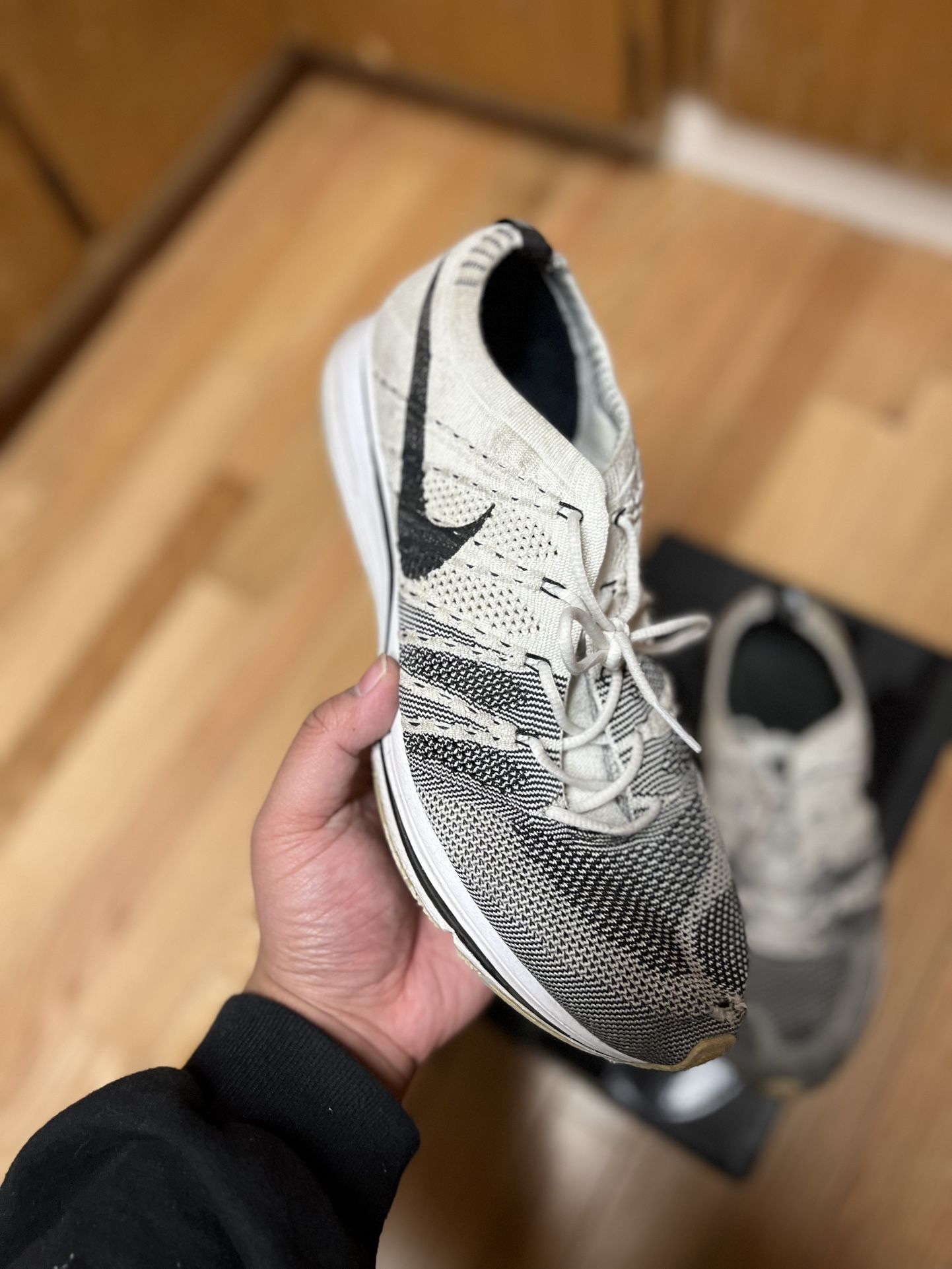 NIKE FLYKNIT TRAINER WHITE