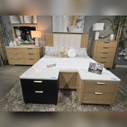 Modern 4 Piece Queen  / Eastern King Size Bedroom Set  ( Included Bed Frame , Dresser , Mirror ,Nightstand )