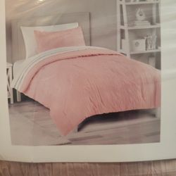 Twin Pink Comforter And Sheet Set