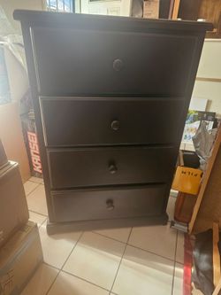 4 drawers dresser