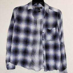 Women’s clothes Sz Small Medium large  Jeans Shirts Sweaters Skirts 