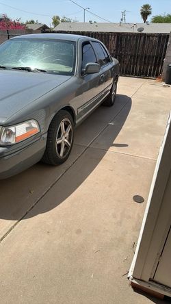 2004 mercury grand marquis gs