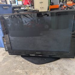 Panasonic Viera  42" TV