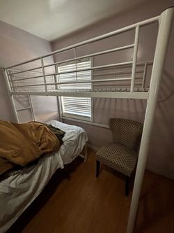 Bed - Twin Bed Loft frame