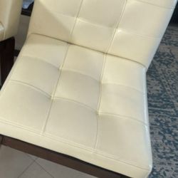 Rooms To Go replacement 1 chair