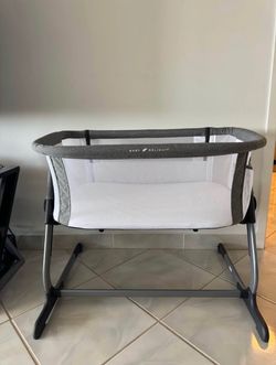 Baby Delight Bassinet with Mesh Sides