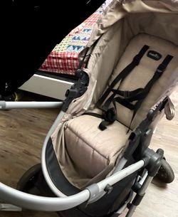 Evenflo pivot modular